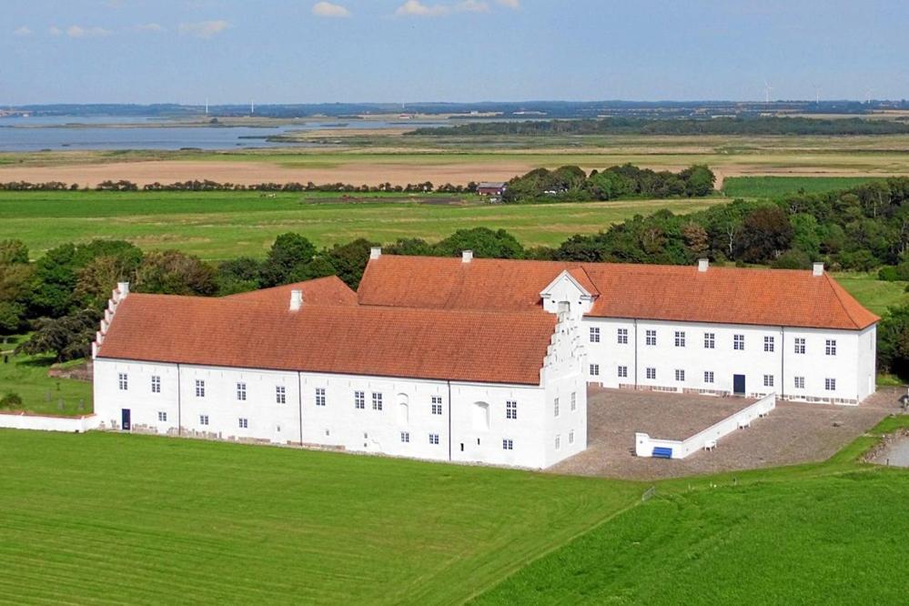 Danhostel Vitskol Kloster Ranum Exterior photo